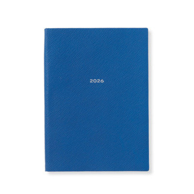 SMYTHSON SOHO PREMIUM ΔΕΡΜΑΤΙΝΟ ΕΒΔΟΜΑΔΙΑΙΟ ΗΜΕΡΟΛΟΓΙΟ Α5 MID-SIZE ( 14 X 19.6 ) 2026 ΜΠΛΕ ΡΟΥΑ